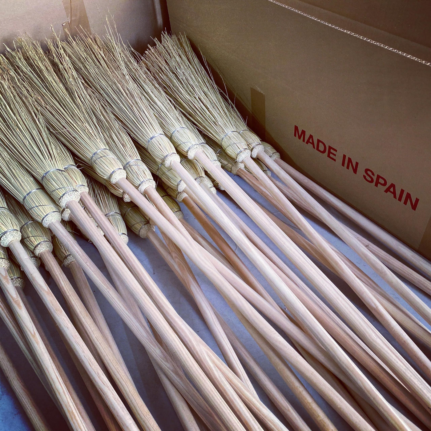 Mendi Hexenbesen Handwerklich 111 cm