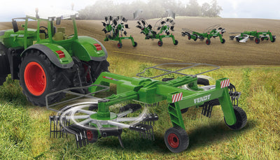 JAMARA 412589 - Fendt Former für RC Fendt Traktor 405035 - rotierende Zinken während des Fahrbetriebs, ferngesteuerte hochklappbare Auslegerarme, Anhängerkupplung vorne, grün