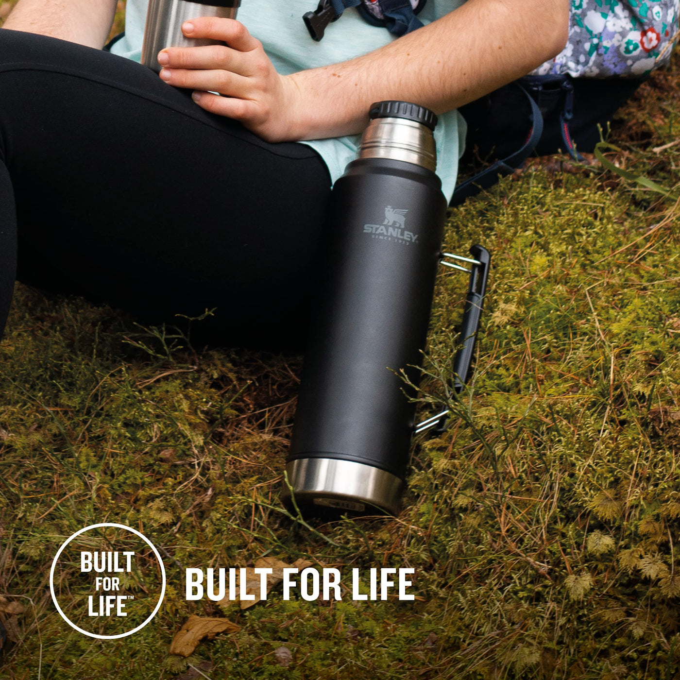 Stanley Classic Legendary Thermosflasche 1L - Thermos Hält 24 Stunden Heiß oder Kalt - Edelstahl Thermoskanne - BPA-Frei - Spülmaschinenfest - Matte Black