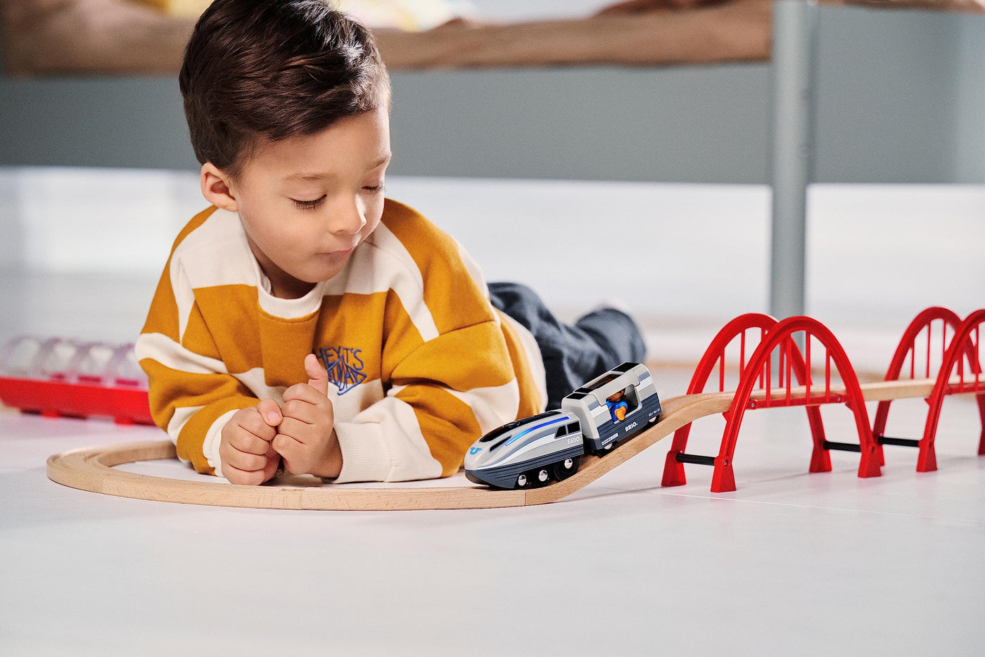 BRIO 36003 Turbo-Zug - Batteriebetriebener Spielzeugzug für Kinder ab 3 Jahren