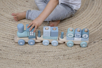 Little Dutch Holz Zug Eisenbahn mit Steckformen Adventure blau