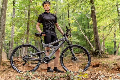 Licorne Bike Strong 2D Premium Mountainbike in 26, 27.5 und 29 Zoll Fahrrad für Jungen Mädchen Damen und Herren Scheibenbremse vorne und hinten 21 Gang Schaltung Vollfederung (29 Zoll, Anthrazit)