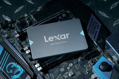 Lexar NQ100 2,5 Zoll SATA III (6 Gb/s) 240 GB SSD, bis zu 550 MB/s Lesen Solid-State-Laufwerk, Interne SSD für Laptop, Desktop-Computer/PC (LNQ100X240G-RNNNG)