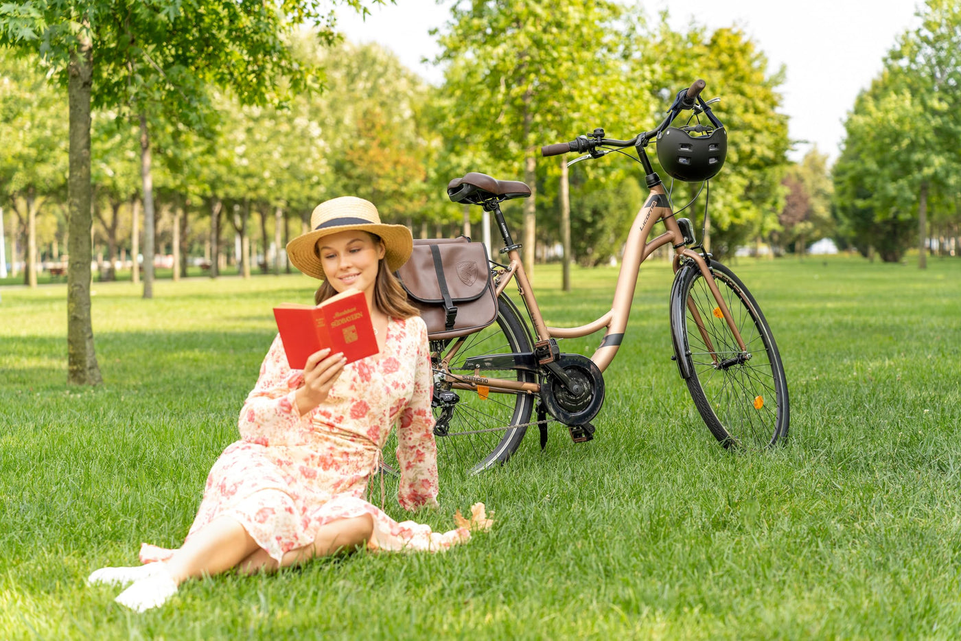 Licorne Bike Stella Plus Premium City Bike in 26 Zoll Aluminium Fahrrad für Mädchen, Jungen, Herren und Damen - 21 Gang-Schaltung - Hollandfahrrad (26 Zoll, Schwarz)