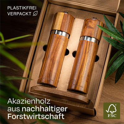 Salz und Pfeffermühle aus Akazienholz mit Untersetzer - Nachhaltiges FSC® Holz - Langlebiges Keramikmahlwerk - Plastikfrei