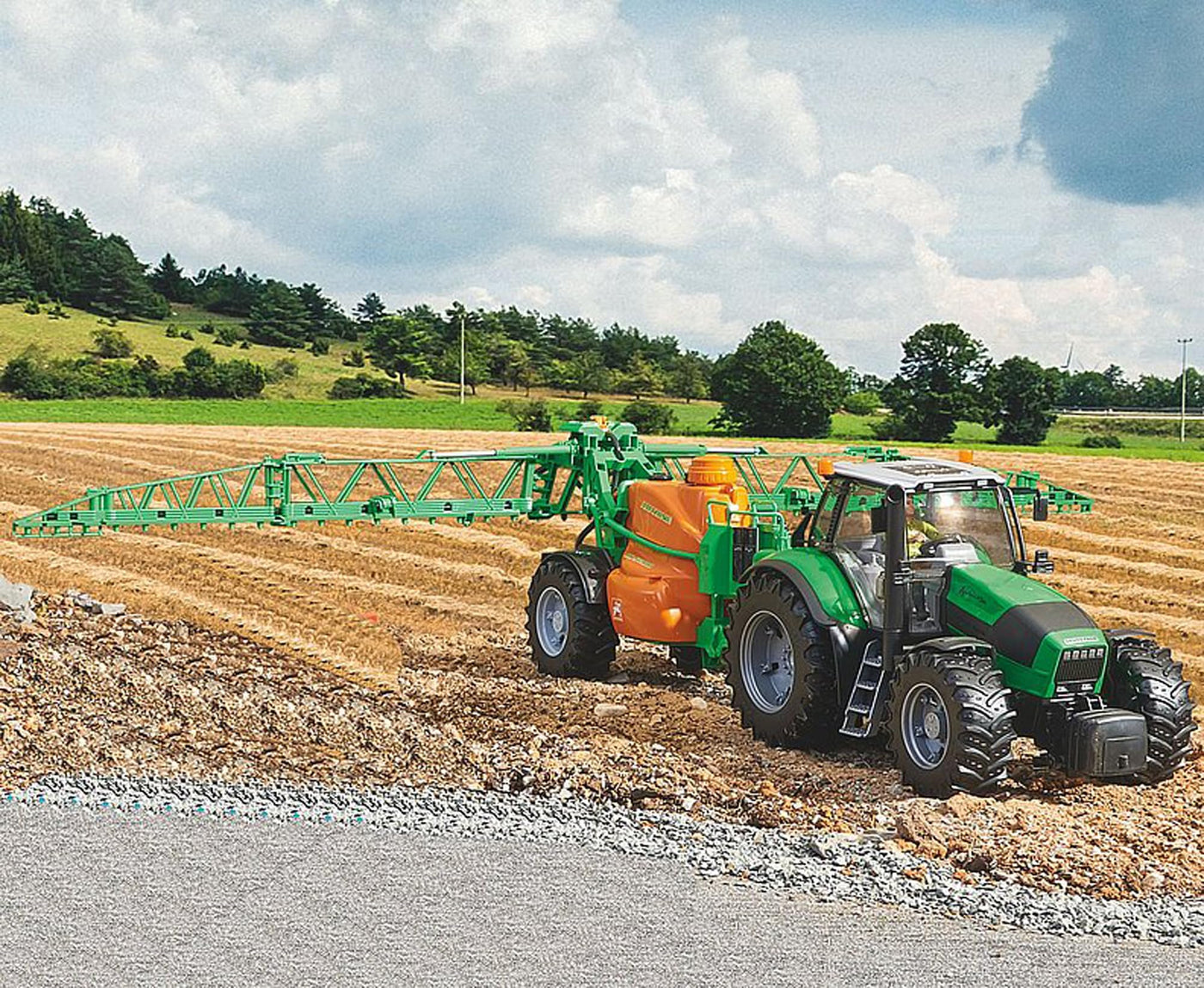 bruder 02207 - Amazone Anhängefeldspritze UX 5200-1:16 Bauernhof, Landwirtschaft, Feldarbeit, Maschine, Anhänger, Spritze