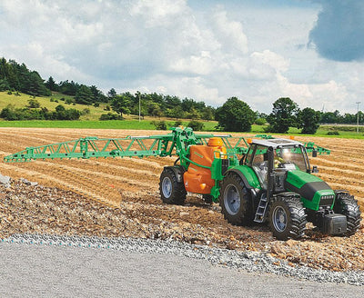 bruder 02207 - Amazone Anhängefeldspritze UX 5200-1:16 Bauernhof, Landwirtschaft, Feldarbeit, Maschine, Anhänger, Spritze