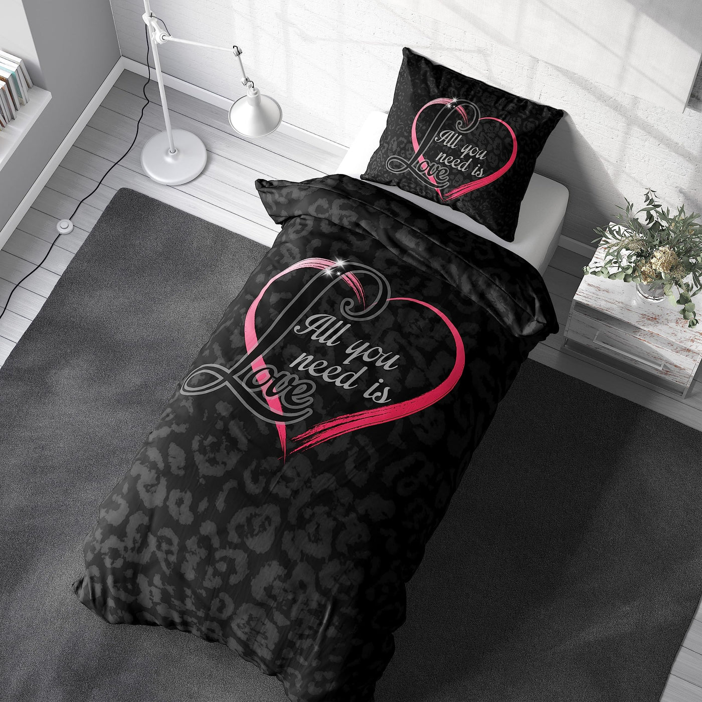 Leonado Vicenti Partner Bettwäsche 135x200 4 teilig Microfaser Schwarz mit Herz in Pink und Love Fotodruck mit Reißverschluss