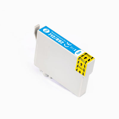 Druckerpatrone Blau kompatibel zu Epson T0712 für den Drucker Epson Stylus DX4050. Mit unserer Eigenmarke Kupri bieten wir euch eine XXL Variante der Druckerpatrone T0712 an. Unsere kompatible Druckerpatrone bietet eine sehr hohe Füllmenge und somit eine sehr hohe Druckleistung für deinen Epson Stylus DX4050. Sparen Sie mit unserer Kupri T712 Druckerpatrone für den Epson Stylus DX4050 einen großteil Ihrer Druckkosten ein.